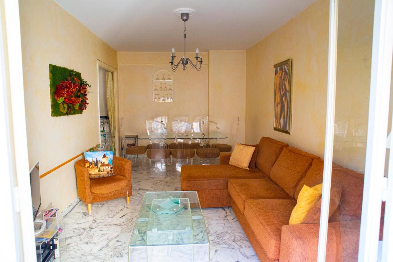 Chill Out Apartment, 2 Mins From Beach Νίκαια Εξωτερικό φωτογραφία